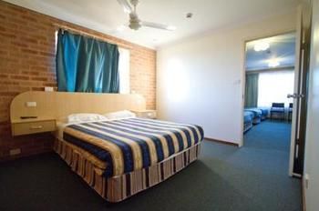 Branxton House Motel, Hunter Valley - Sydney 4u 5