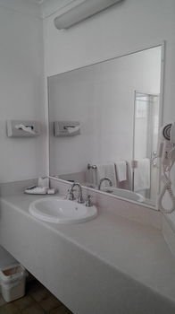 Branxton House Motel, Hunter Valley - Sydney 4u 8