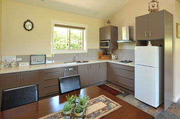 Langbrook Estate Cottages - Accommodation Sydney 14