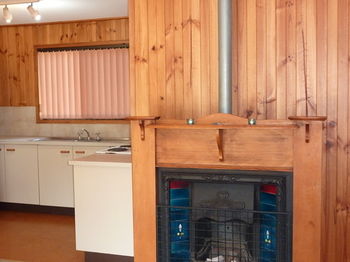Hunter Hideaway Cottages - Sydney 4u 5