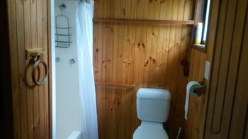Hunter Hideaway Cottages - Sydney 4u 6