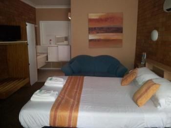 Hilldrop Motor Inn - Sydney 4u 10