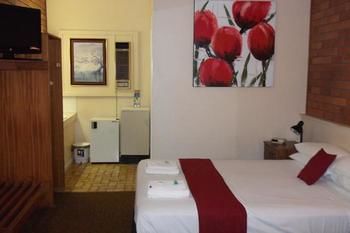 Hilldrop Motor Inn - Sydney 4u 11