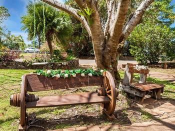 Tanglewood Gardens - Sydney 4u 10