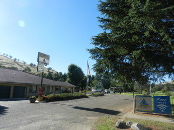 Gundagai Cabins & Tourist Park - Accommodation Sydney 10