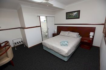 Across Country Motel And Serviced Apartments - Sydney 4u 2