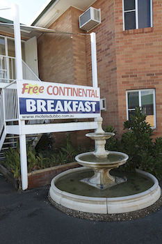 Across Country Motel And Serviced Apartments - Sydney 4u 23