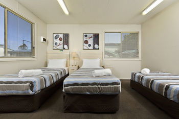 Ingenia Holidays Nepean River - Sydney 4u 15