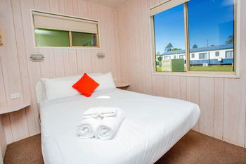 Ingenia Holidays Nepean River - Sydney 4u 19