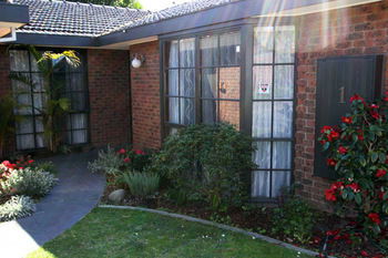 Hawthorn Holiday House - Accommodation Sydney 0