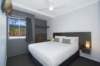 Cooroy Luxury Motel Apartments Noosa - Accommodation Sydney 5