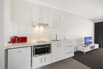 Cooroy Luxury Motel Apartments Noosa - Accommodation Sydney 15