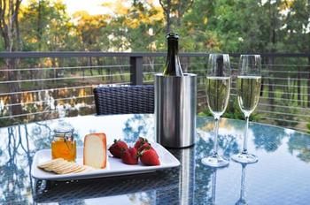 Deja Vu Estate - Accommodation Sydney 3