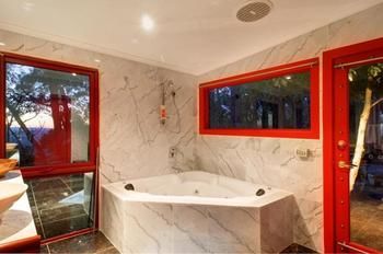 Mt Dandenong Imperial Retreat - Accommodation Sydney 12