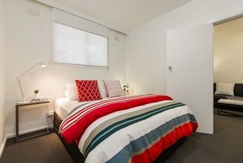 Apartment2c - Lennox 10 - Accommodation Sydney 5