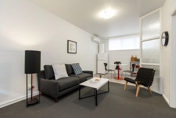Apartment2c - Lennox 10 - Accommodation Sydney 9