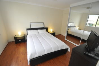 Balmain 2 Mont Furnished Apartment - Accommodation Sydney 4