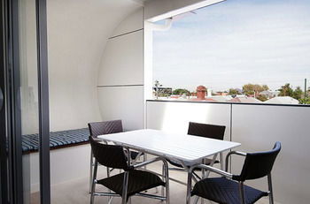 Position Perfect - Accommodation Sydney 6
