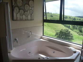 Bald Knob QLD Accommodation Sydney