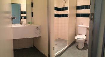 22 Travellers Accommodation - Hostel - Accommodation Sydney 9
