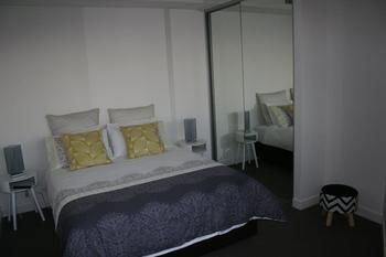 Apartment On King Street - Sydney 4u 3