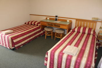 The Hermitage Motel - Sydney 4u 6