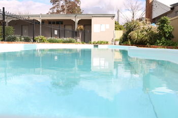 The Hermitage Motel - Sydney 4u 17