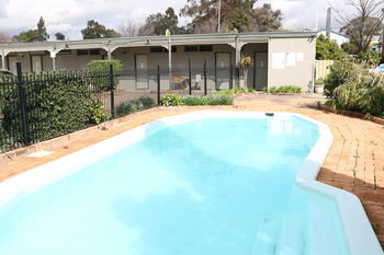 The Hermitage Motel - Sydney 4u 18