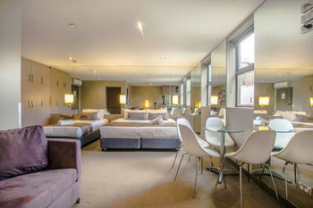 Comfy Kew Apartments - Accommodation Sydney 8