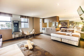 Comfy Kew Apartments - Accommodation Sydney 9