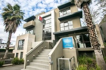 Comfy Kew Apartments - Accommodation Sydney 24