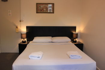 Hotel St Leonards - Accommodation Sydney 3