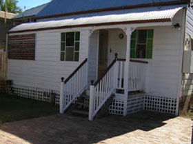 A Pine Cottage - Accommodation Sydney 0