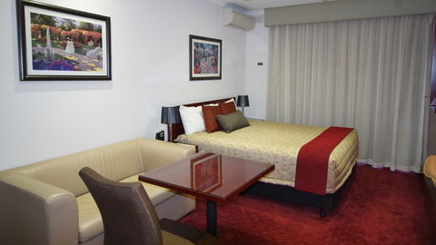 BEST WESTERN Ensenada Motor Inn - Accommodation Sydney 0