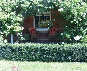 Flimby Bed & Breakfast - Sydney 4u 2