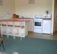 Kermandie Lodge - Sydney 4u