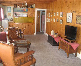 Grove - The - Accommodation Sydney 0