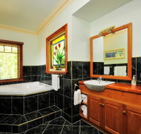 Beauty Point's Pomona Spa Cottages - Accommodation Sydney