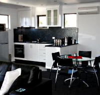 Rosie's Cottage and Town House - Accommodation Sydney