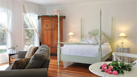 Folly Farm Rural Retreat - Accommodation Sydney 0
