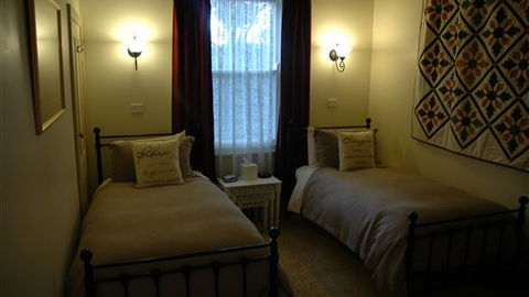Heytesbury House B&B - Accommodation Sydney 3