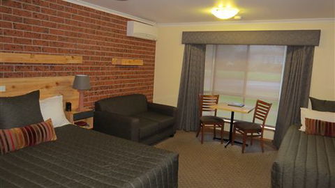 AAT 28 Goldsmith Hotel - Accommodation Sydney 2