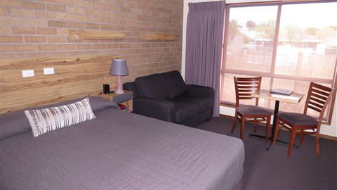 AAT 28 Goldsmith Hotel - Accommodation Sydney 3