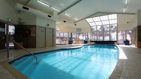 Lake Edge Resort - Accommodation Sydney 0