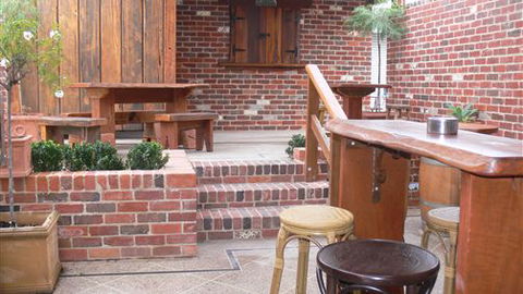 The Yarrawonga Hotel - Sydney 4u 7