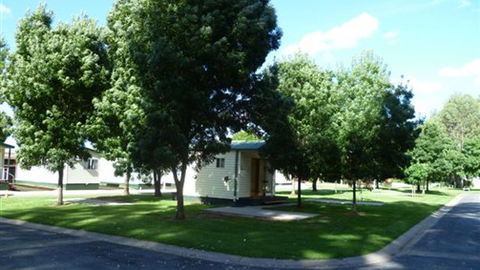 Barham Caravan & Tourist Park - Sydney 4u 2