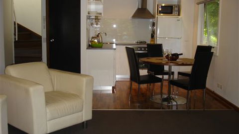 Kunala Chalet - Pinnacle Valley Resort - Accommodation Sydney 1