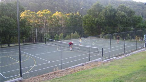 Kunala Chalet - Pinnacle Valley Resort - Accommodation Sydney 5