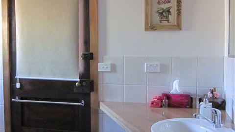 Glenmore Springs Accommodation - Sydney 4u 4