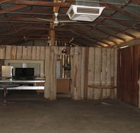 TreeTops Log Cabin - Accommodation Sydney